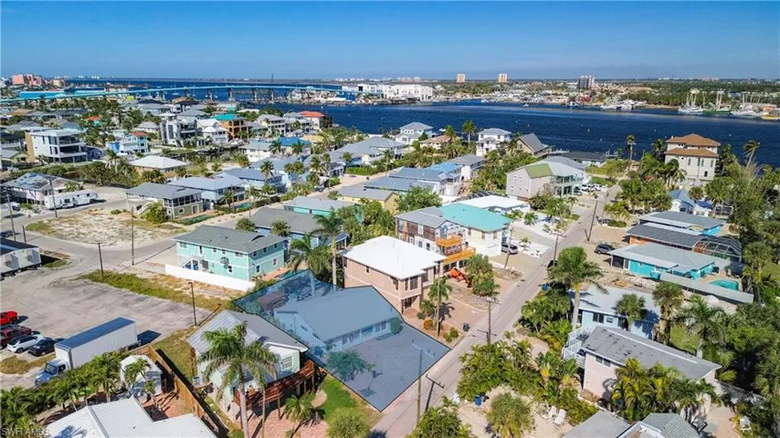 217 Miramar St, Fort Myers Beach, Florida 33931