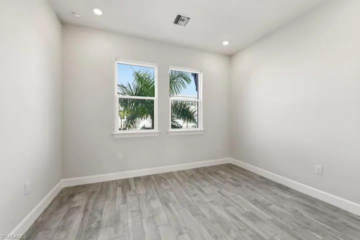 1620 Seahaven Unit 404 ~ Ready Now