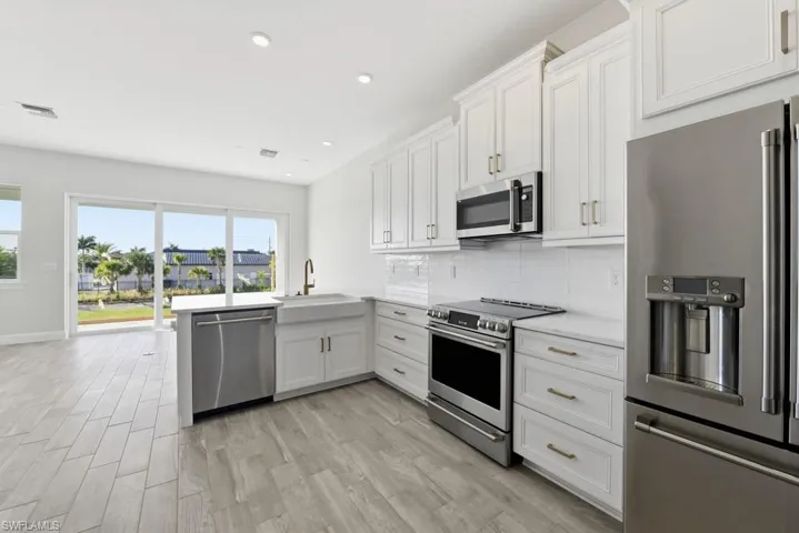 1620 Seahaven Unit 404 ~ Ready Now