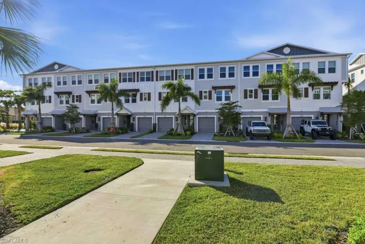 1620 Seahaven Unit 404 ~ Ready Now