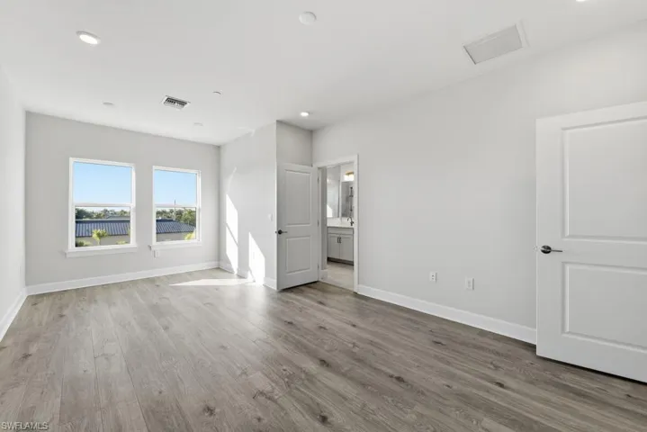 1620 Seahaven Unit 404 ~ Ready Now