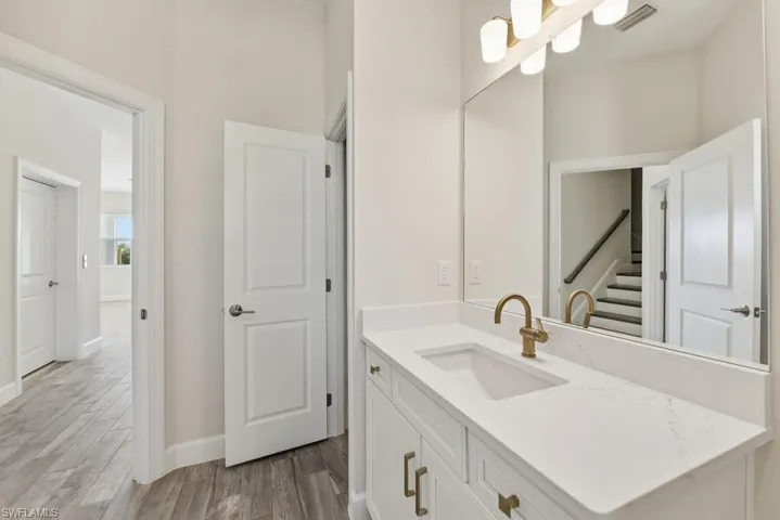 1620 Seahaven Unit 404 ~ Ready Now