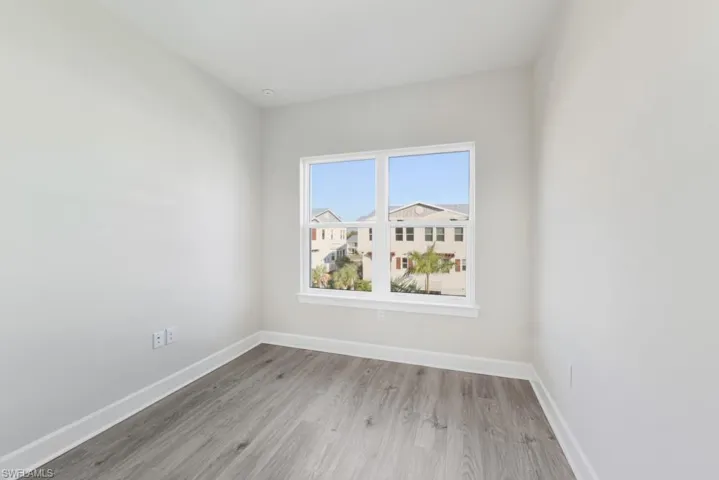 1620 Seahaven Unit 404 ~ Ready Now
