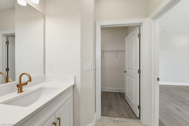 1620 Seahaven Unit 404 ~ Ready Now
