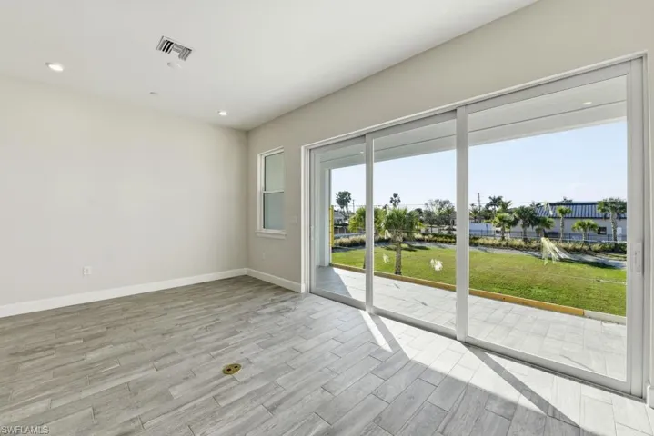 1620 Seahaven Unit 404 ~ Ready Now