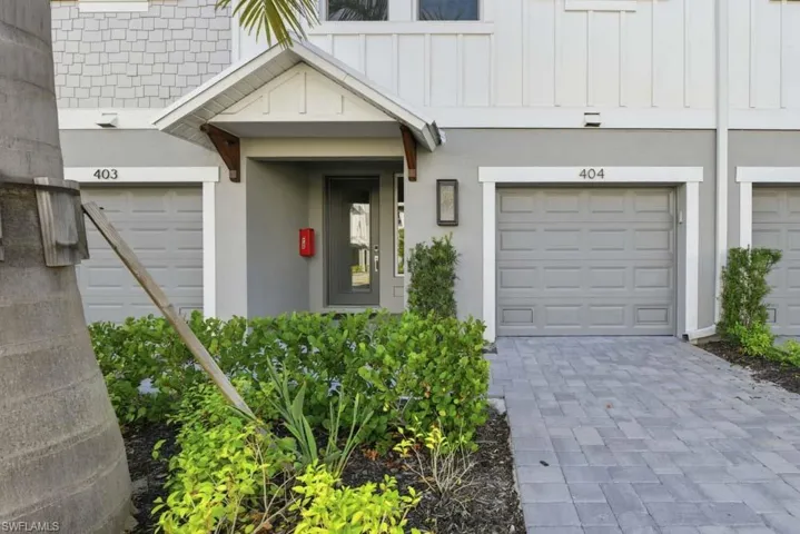 1620 Seahaven Unit 404 ~ Ready Now
