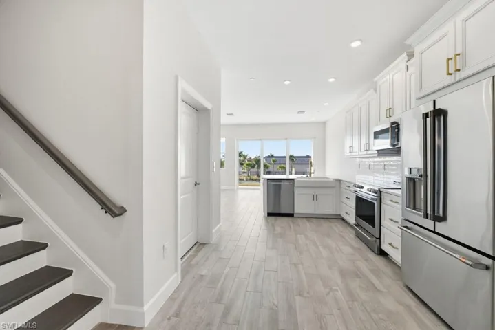 1620 Seahaven Unit 404 ~ Ready Now