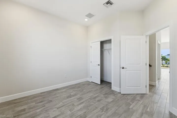 1620 Seahaven Unit 404 ~ Ready Now
