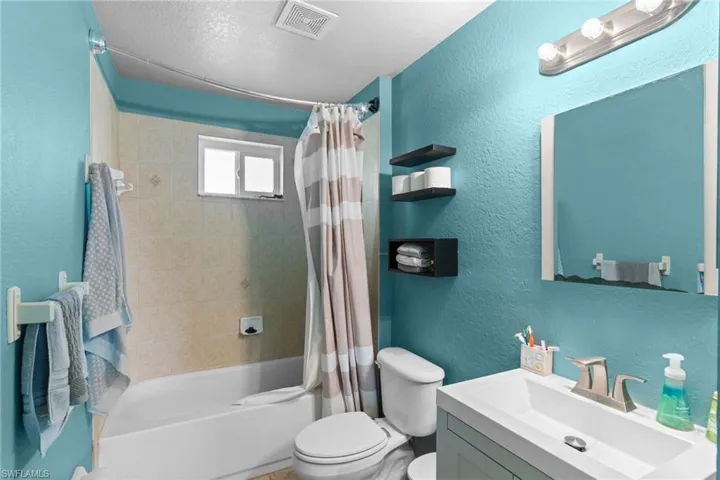 Second Full bathroom.