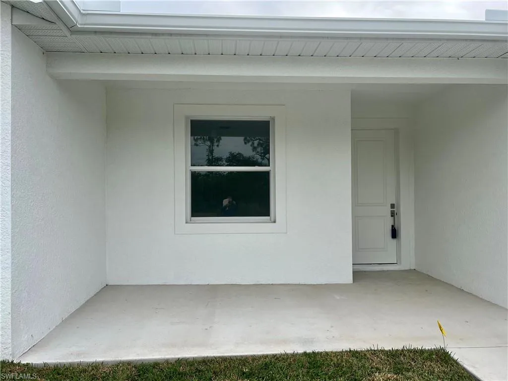 630 Falls LN, Lehigh Acres, FL 33974,2025000395