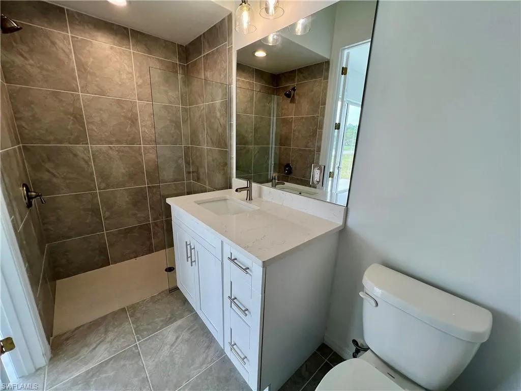 630 Falls LN, Lehigh Acres, FL 33974,2025000395