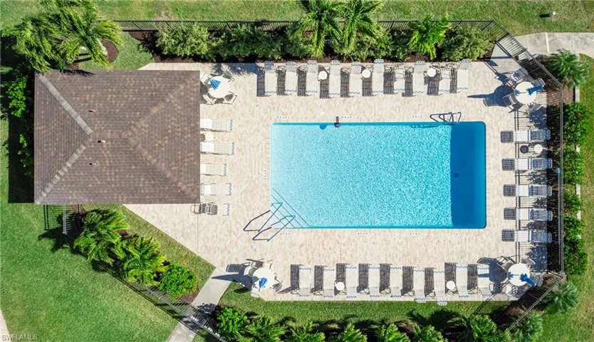 1 of 3 Satellite Pools