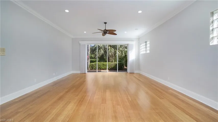 3145  Terramar  DR, Naples, FL 34119