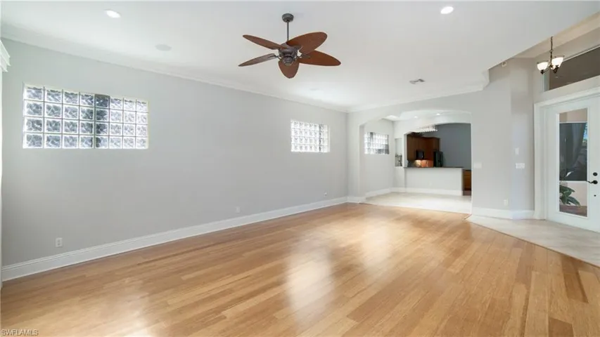 3145  Terramar  DR, Naples, FL 34119