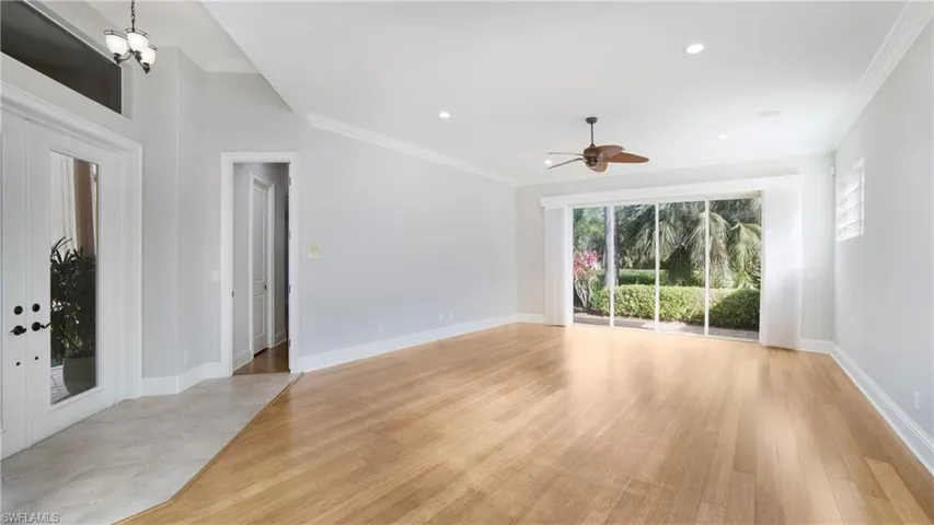 3145  Terramar  DR, Naples, FL 34119