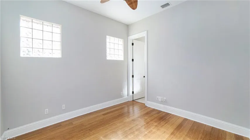 3145  Terramar  DR, Naples, FL 34119