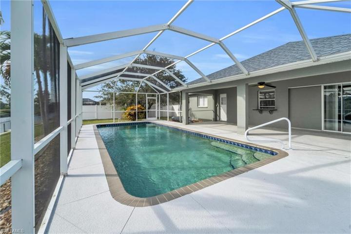 long large lanai