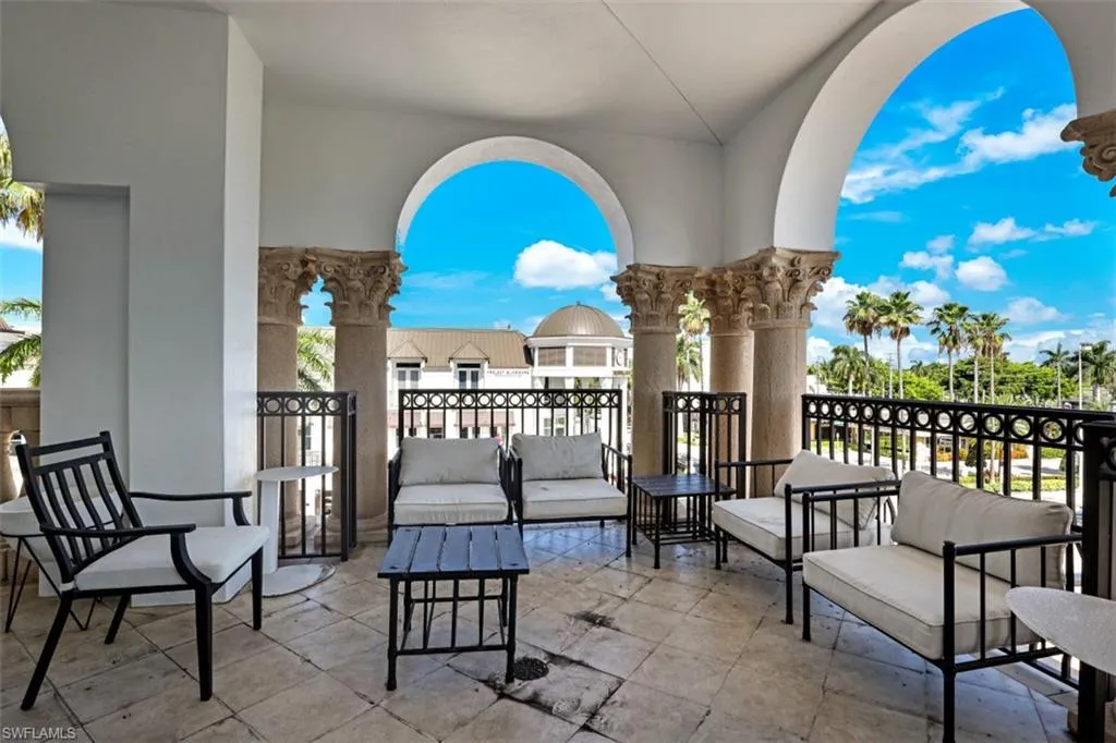 900 5th AVE, Naples, FL 34102,224082629
