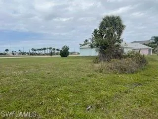 1608 NW 31st PL, CAPE CORAL FL 33993