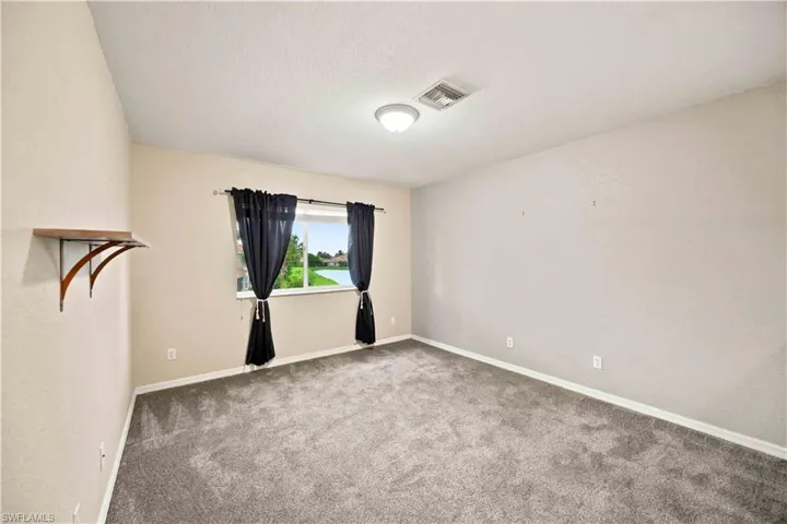 3372 Dandolo Cir, Cape Coral, Florida 33909