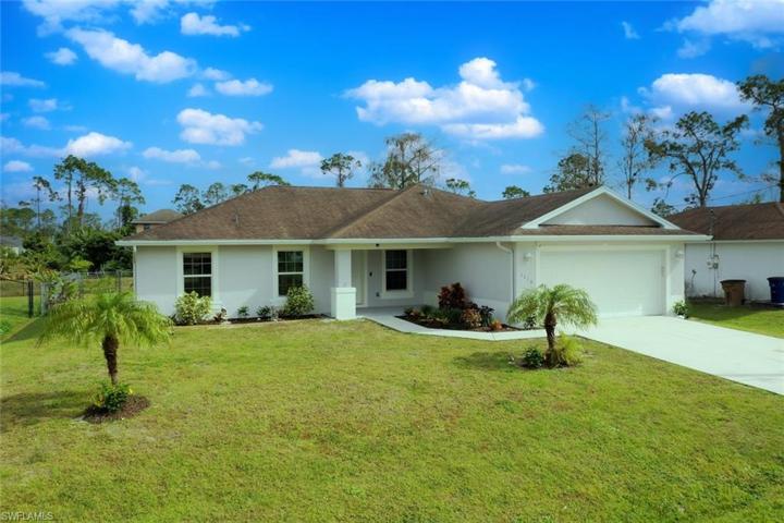 1110  Alaska  AVE, Lehigh Acres, FL 33971