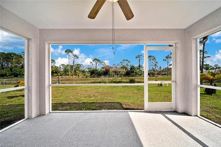 Enclosed lanai