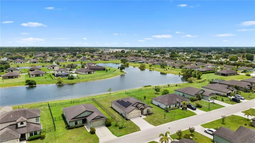 724 Evening Shade Ln, Lehigh Acres, Florida 33974