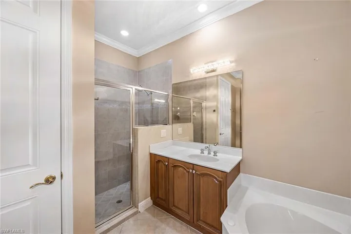 9255  Museo  CIR, Naples, FL 34114