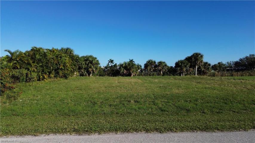 17091  Waters Edge  CIR, North Fort Myers, FL 33917