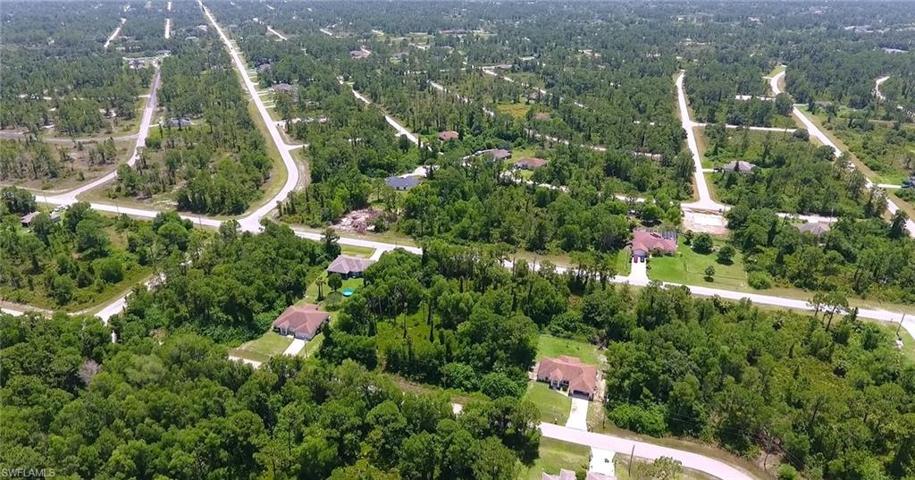 363  Selkirk  AVE, LEHIGH ACRES, FL 33974