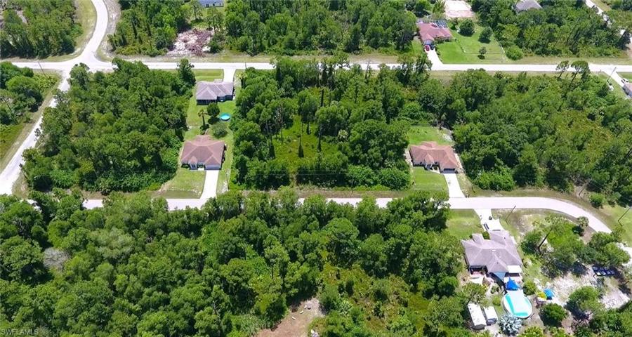 363  Selkirk  AVE, LEHIGH ACRES, FL 33974