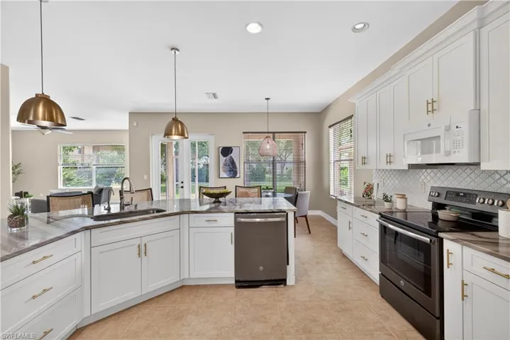 12587 Stone Tower Loop, Fort Myers, Florida 33913