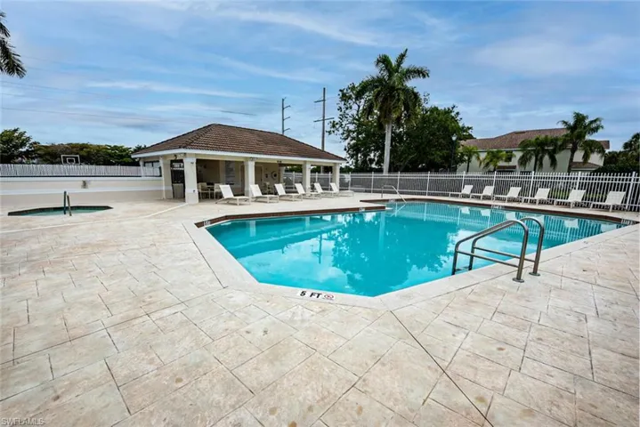 1080 Hampton Cir, Naples, Florida 34105