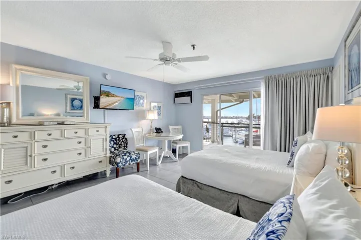 900 Broad Ave S 320, Naples, Florida 34102