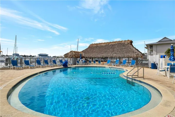 900 Broad Ave S 320, Naples, Florida 34102