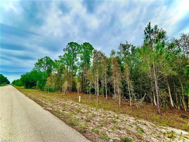 908 Robert Ave, Lehigh Acres, Florida 33936