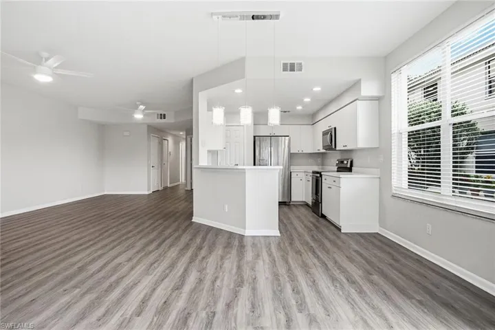 7822 Gardner Dr 101, Naples, Florida 34109