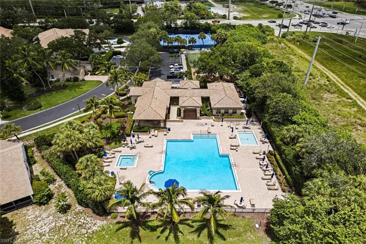 7822 Gardner Dr 101, Naples, Florida 34109