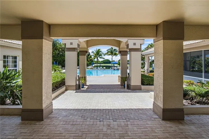 7822 Gardner Dr 101, Naples, Florida 34109