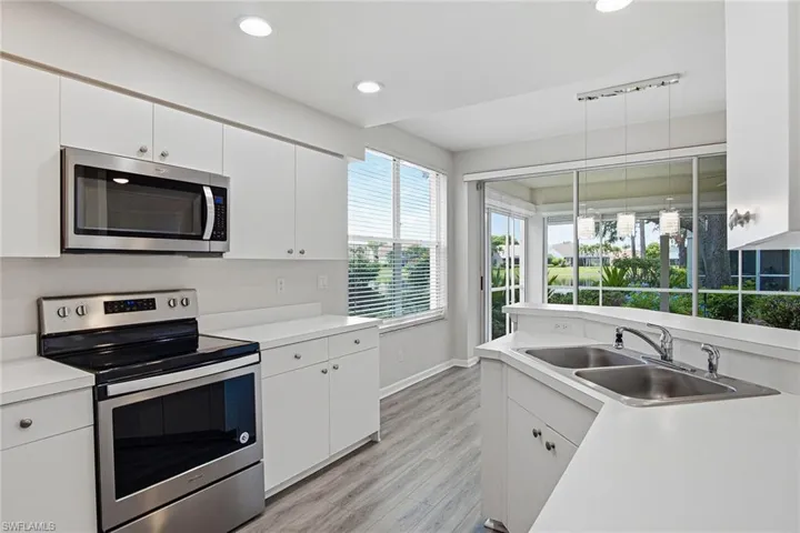 7822 Gardner Dr 101, Naples, Florida 34109