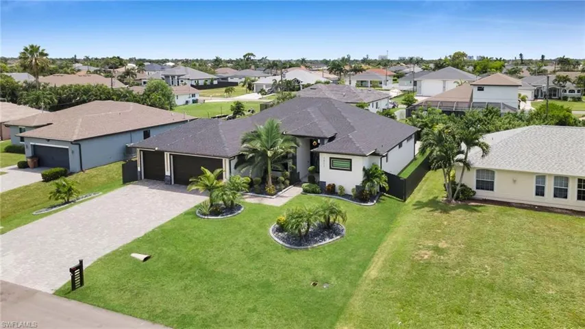 1812 Sw 38th Ter, Cape Coral, Florida 33914