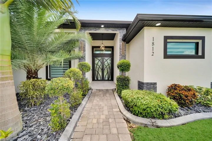 1812 Sw 38th Ter, Cape Coral, Florida 33914