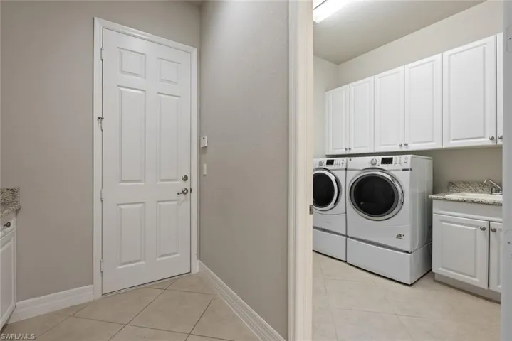 1st floor laundry room