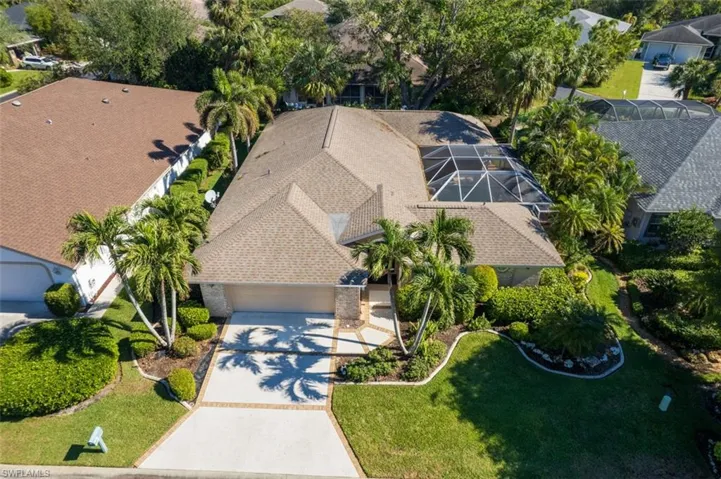 Birds eye view of property
