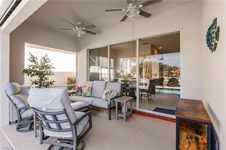 Comfortable covered outside lanai.