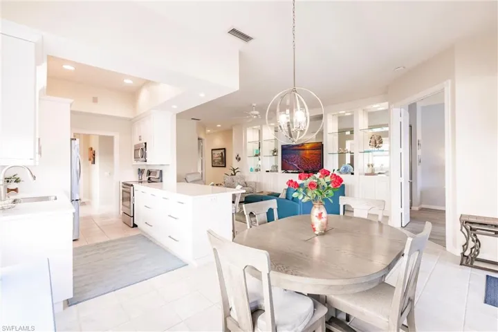 4704  Rio Poco  CT, Naples, FL 34109