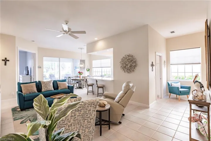 Light and bright great room, and 10ft ceilings throughout.