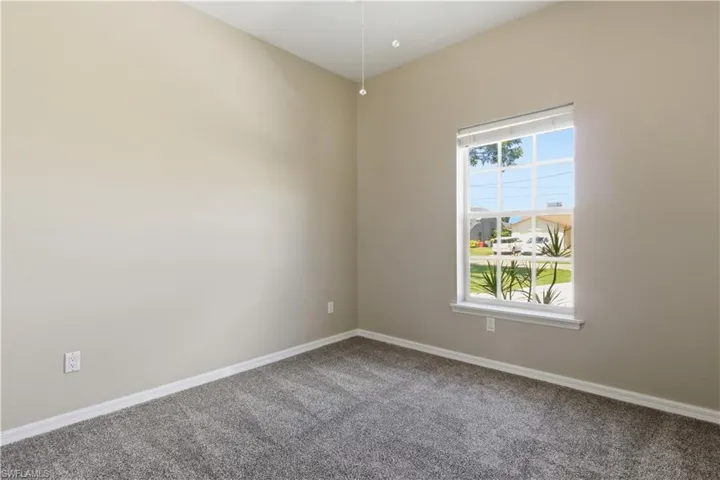318 Se 21st St, Cape Coral, Florida 33990