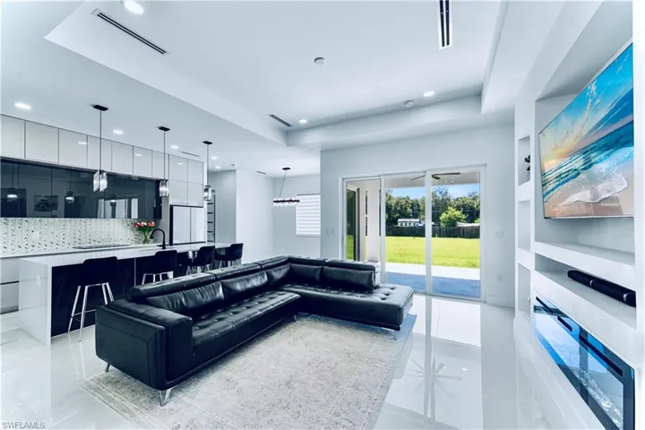 520 Cortez Ave, Lehigh Acres, Florida 33972