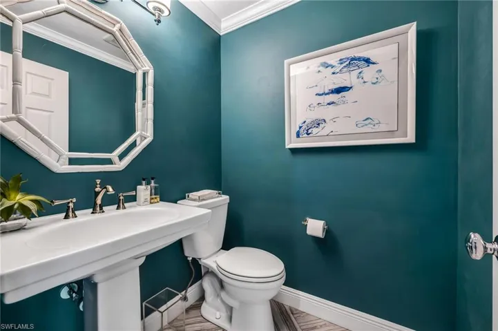 1966 Imperial Golf Course Blvd, Naples, Florida 34110